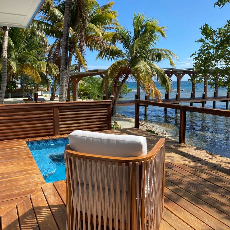  Belize Island Escape