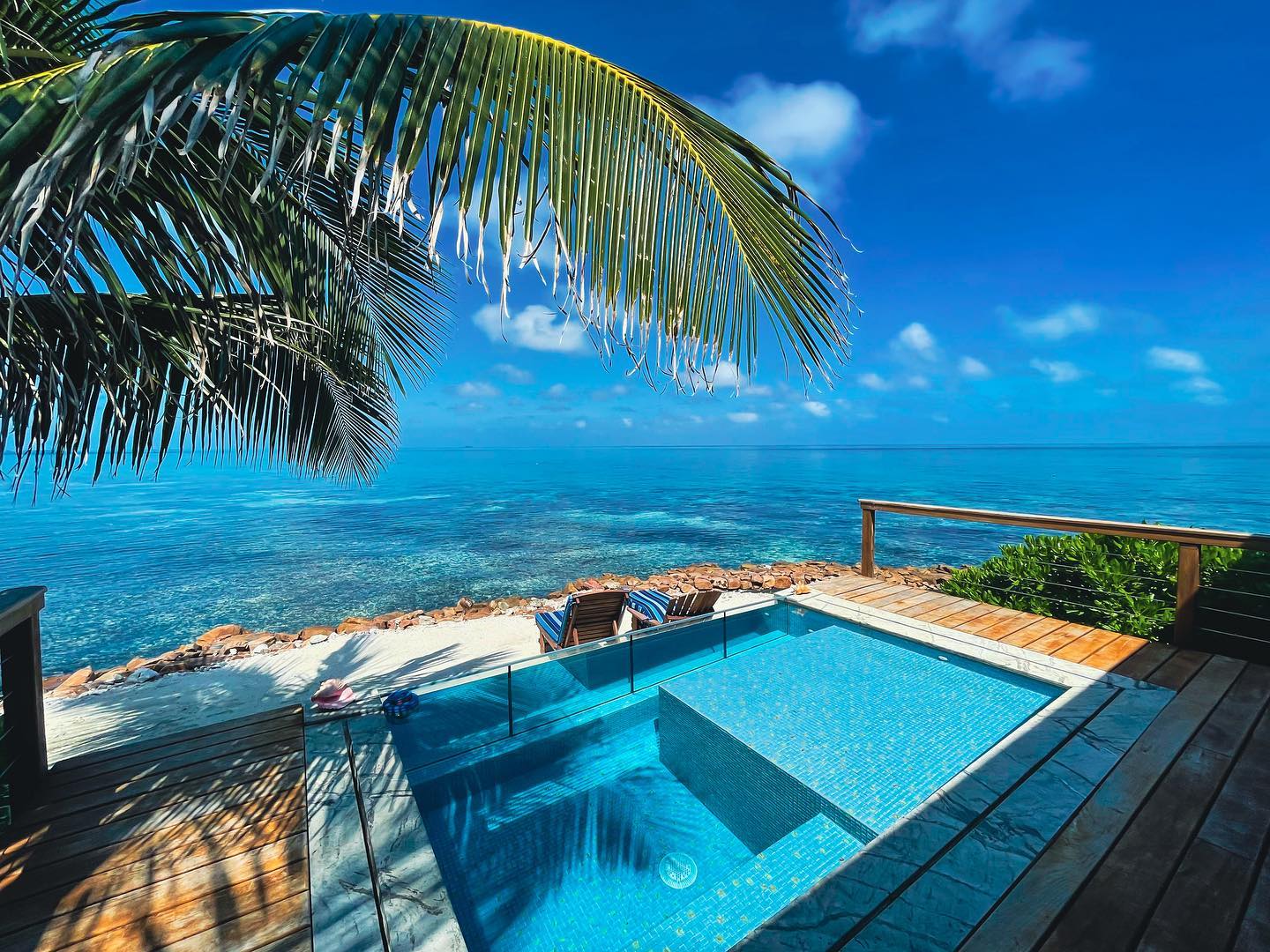 island escape Belize