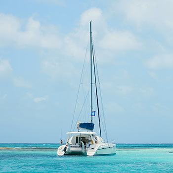 mooring at ray caye